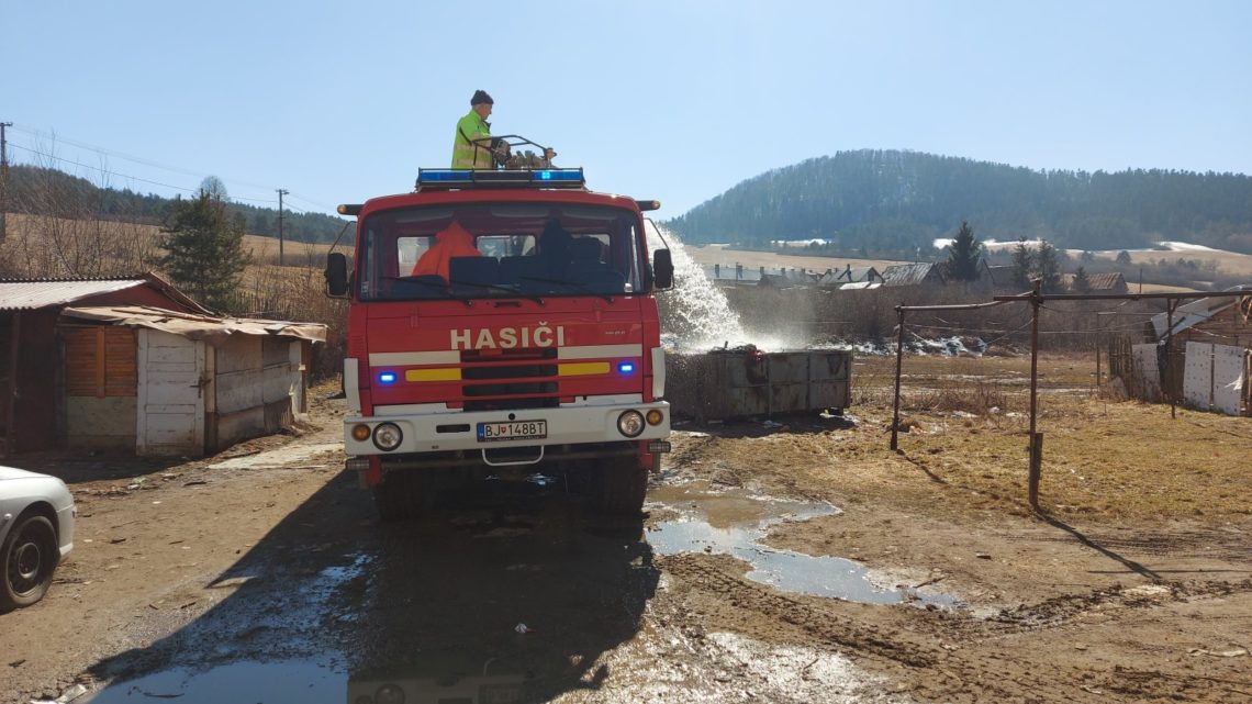 Výjazd 3/2022 požiar kontajnera s odpadom